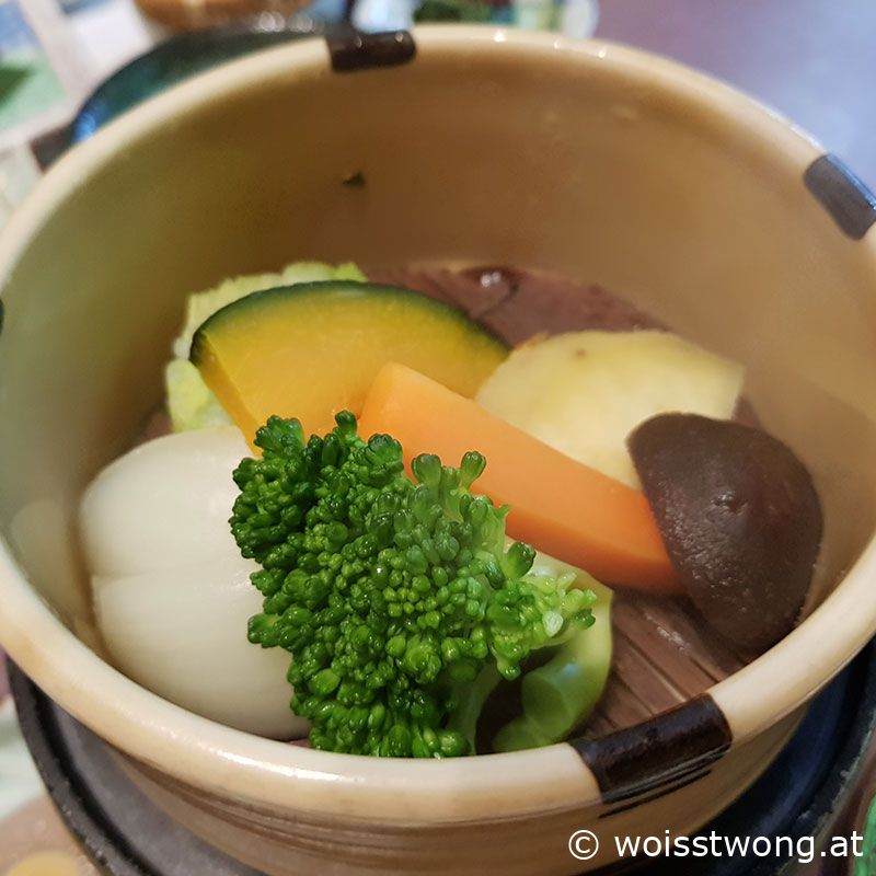 Gedämpftes Gemüse in einem Kaiseki Menü, Japan