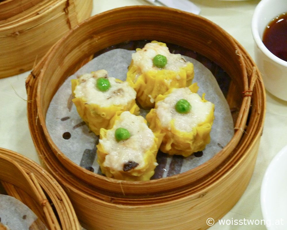 Siu Mai | Dim Sum in Yum Cha-Restaurant in Hong Kong